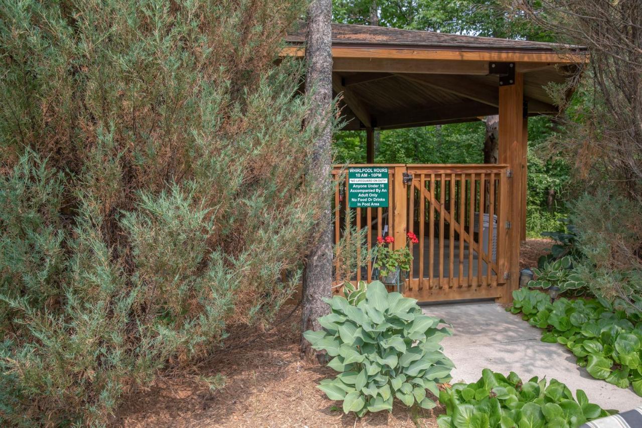 Coachlite Inn Sister Bay Exterior foto